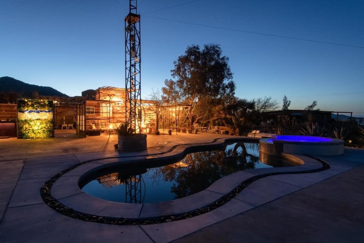 Renovated Lodge - Room 2 With Pool Access Joshua Tree Exteriér fotografie