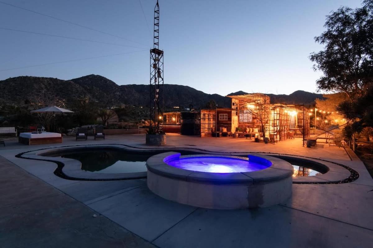 Renovated Lodge - Room 2 With Pool Access Joshua Tree Exteriér fotografie